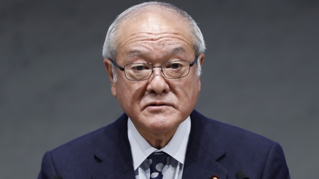 日本财务大臣铃木警告河野太郎不要发表可能造成汇市波动的言论