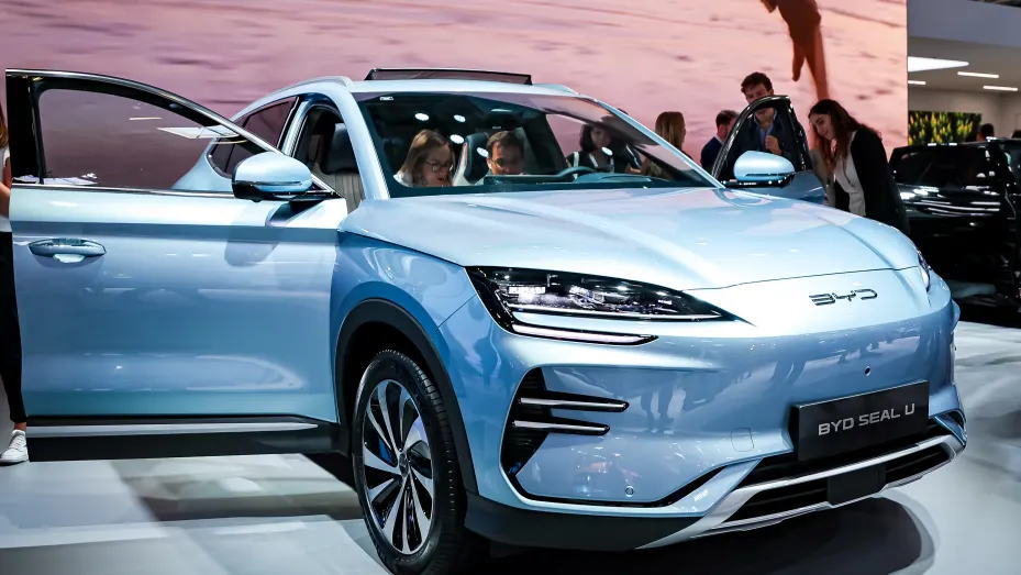 新关税宣布前，尽管总体市场下滑但中国电动汽车公司守住了在欧洲的市场份额