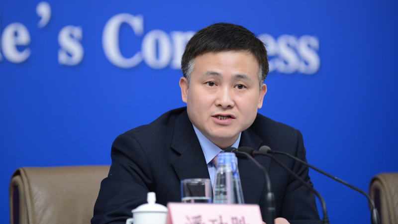 潘功胜：中国央行正在研究将国债买卖纳入货币政策工具箱