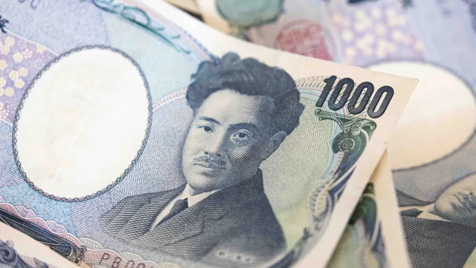 套利交易全面繁荣，这是日元的另一个主要贬值压力来源